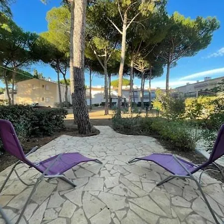004 Cap D'agde - 4 Pers - Pkg - Piscine - Tennis -proche Village Naturiste Apartman